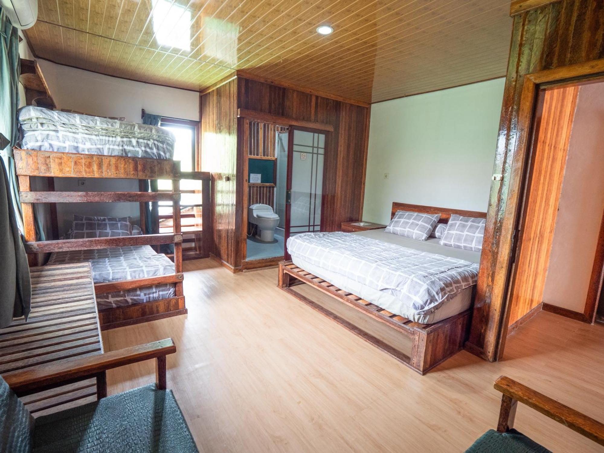 Jamburae Lodge Lagudri Extérieur photo